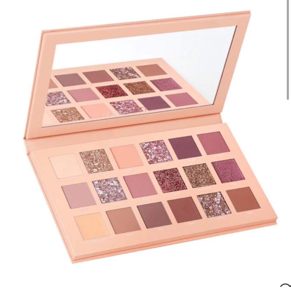 Huda Beauty New Nudes Eyeshadow Palette w Box - Picture 8 of 16